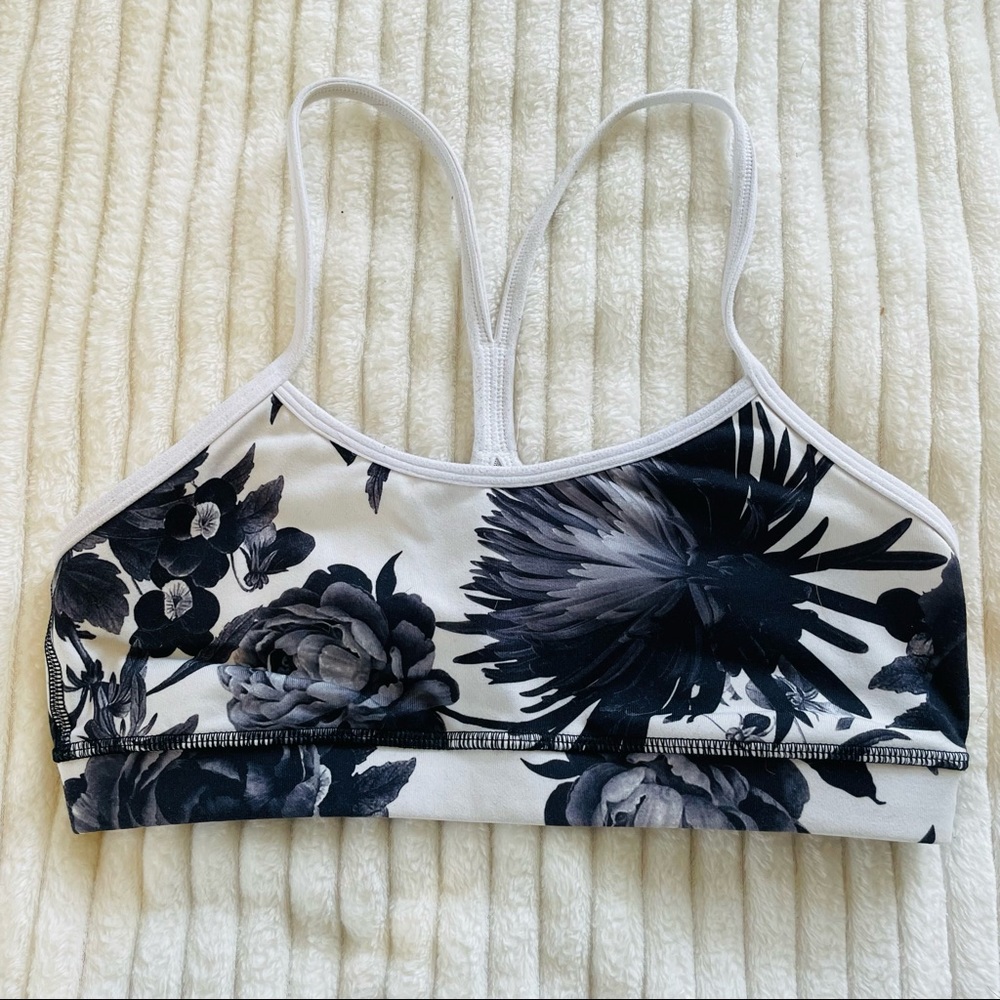 Lululemon Flow Y Bra IV - Brisk Bloom Black White / White